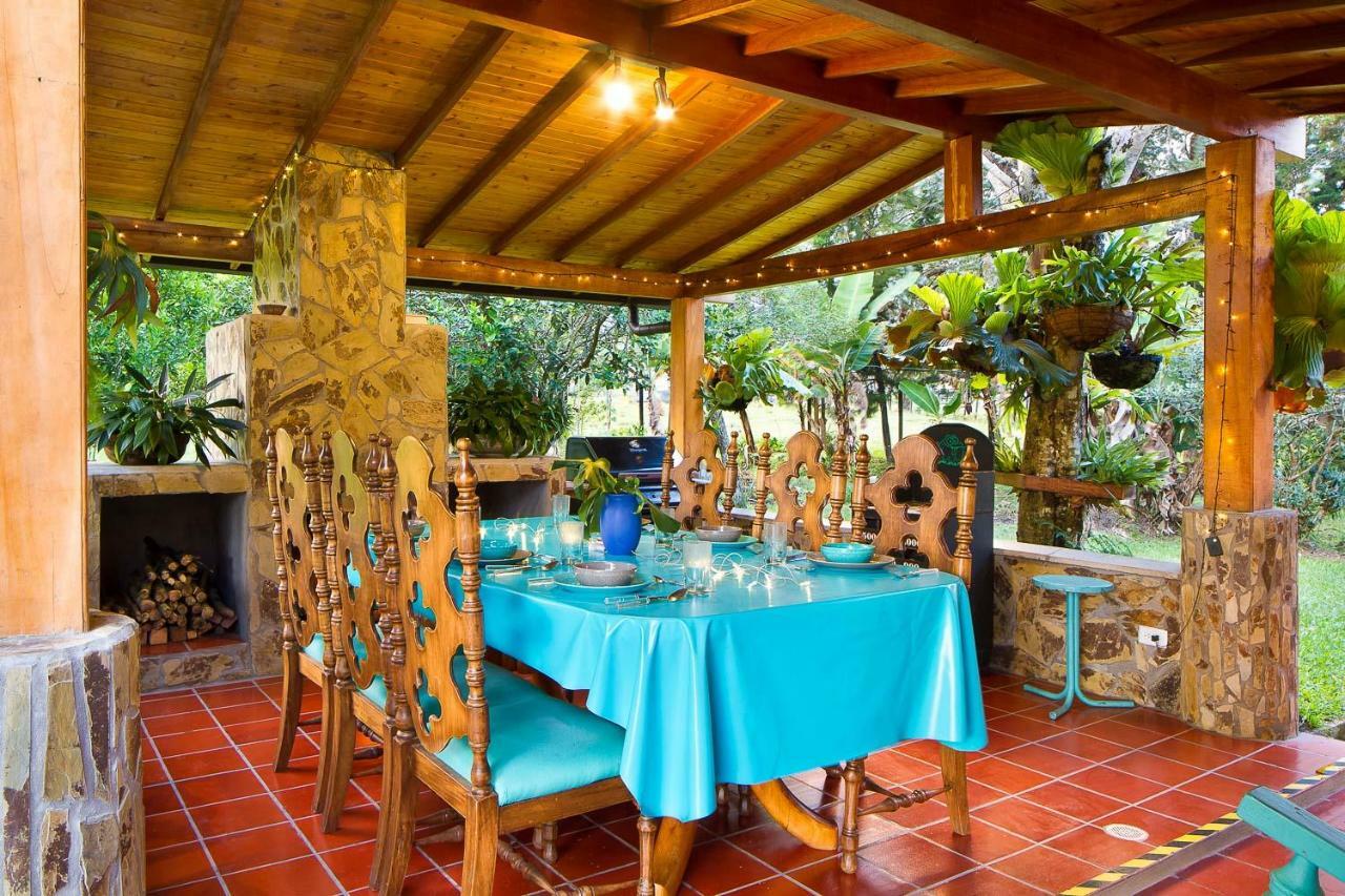 La Casa De Piedra Vila Guatapé Exterior foto