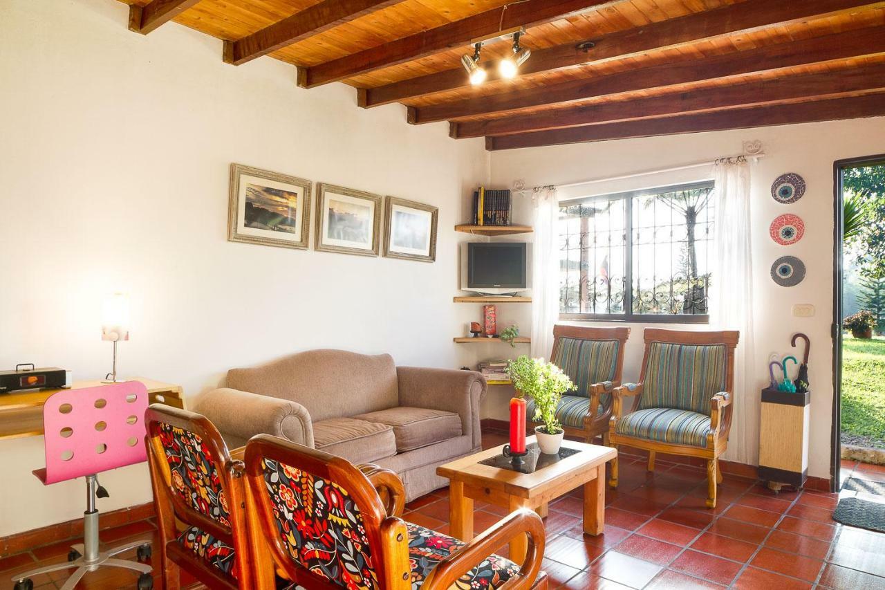 La Casa De Piedra Vila Guatapé Exterior foto